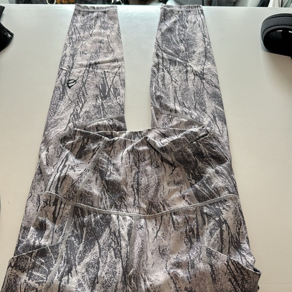 Ptula leggings - Picture 2 of 3